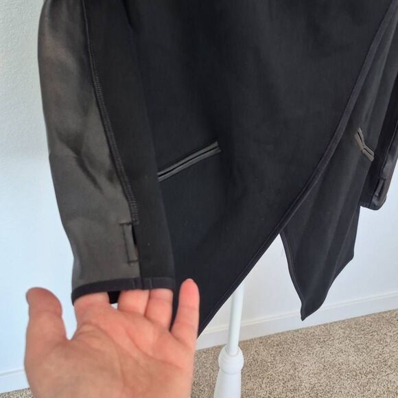 SPANX Faux Leather Convertible Black Coat Drape Front Jacket Size XS - Picture 4 of 9